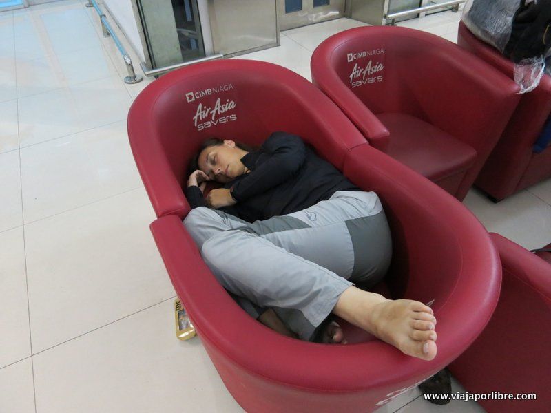 Durmiendo la mona