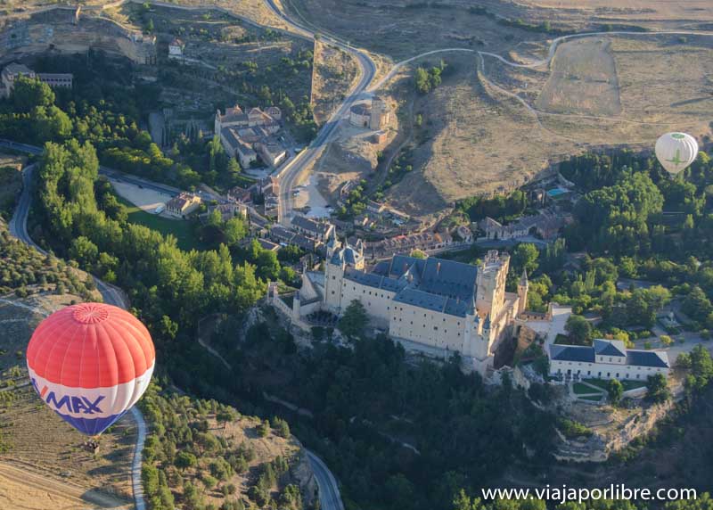 Alcazar de Segovia vista desde el Globo Alcazar de Segovia vista desde el Globo