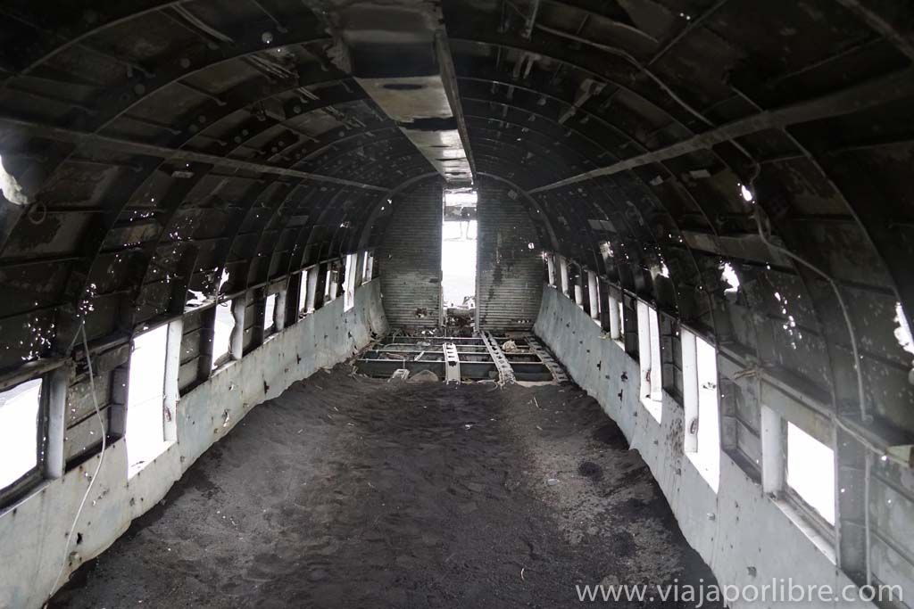 avión estrellado en Islandia Interior del avión estrellado