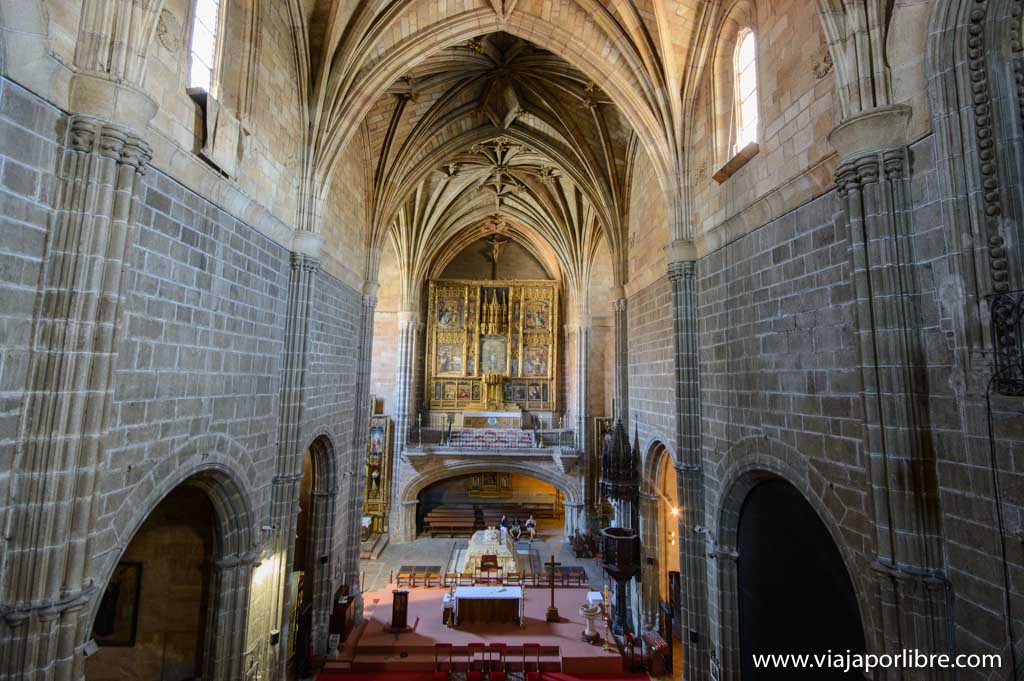 El Real Monasterio de Santo Tomás El Real Monasterio de Santo Tomás