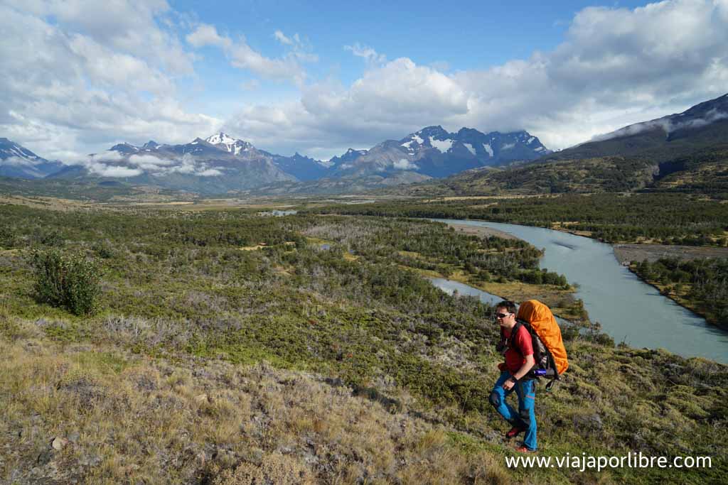 Del Campamento Serón al Refugio Dickson