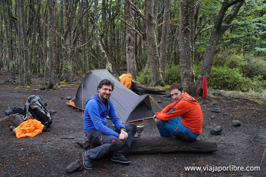tienda de campaña de Decathlon Campamento los Perros en Torres del Paine