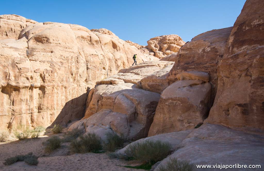 Burdah Bridge, espectacular trekking en Wadi Rum Burdah Bridge, espectacular trekking en Wadi Rum