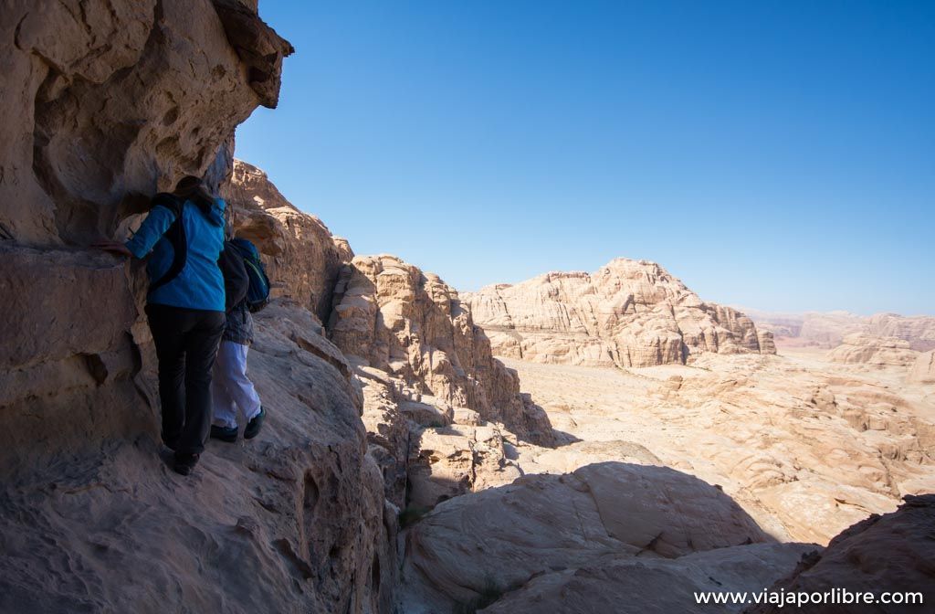 Burdah Bridge, espectacular trekking en Wadi Rum Burdah Bridge, espectacular trekking en Wadi Rum