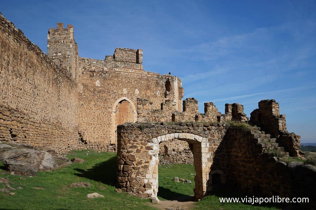 Castillo de Montalbán Castillo de Montalbán