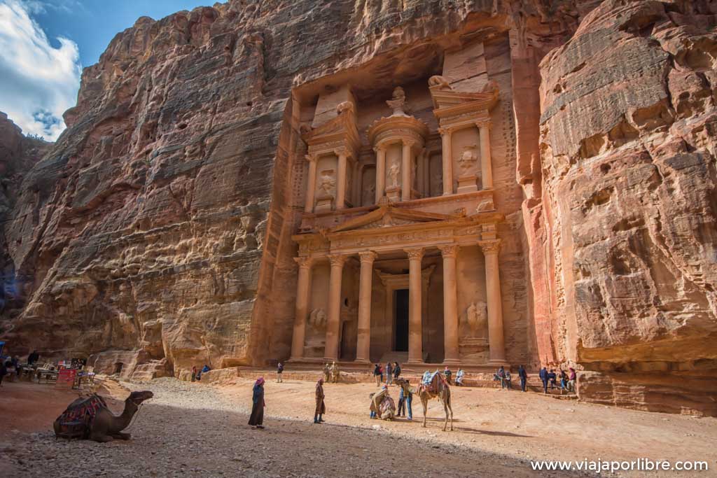 Lugares que debes visitar en Petra incluido el Tesoro