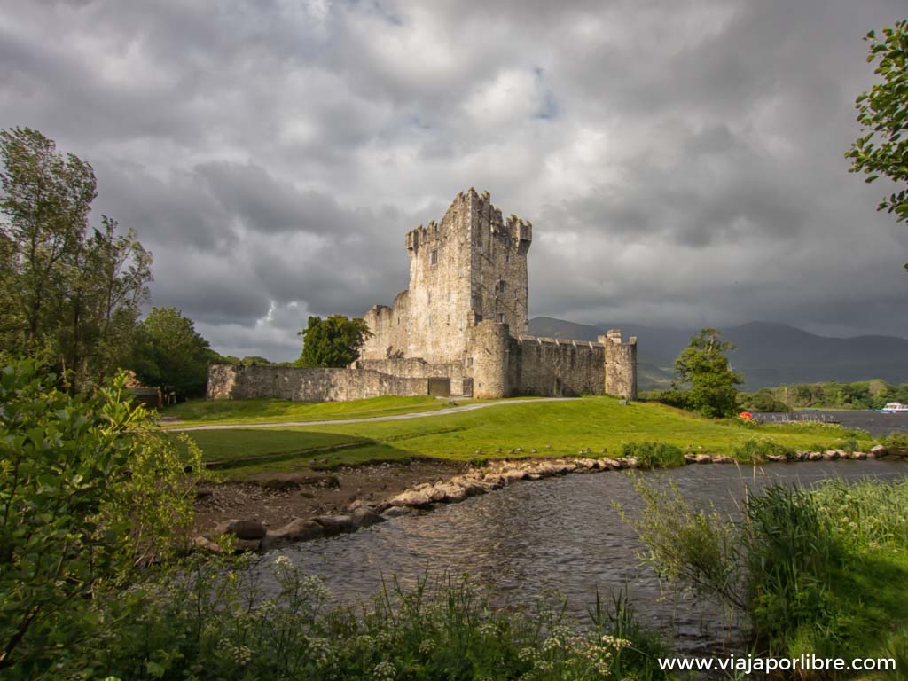 El castillo de Ross en el anillo de Kerry