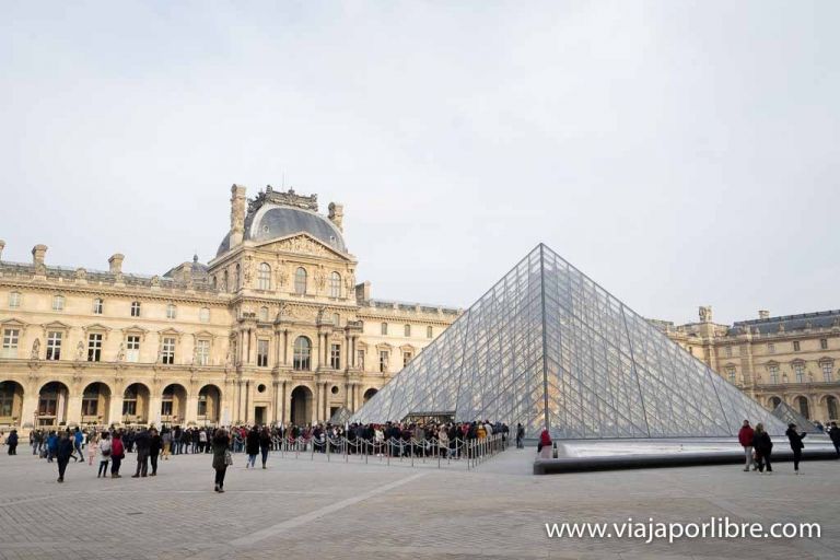Museo del Louvre