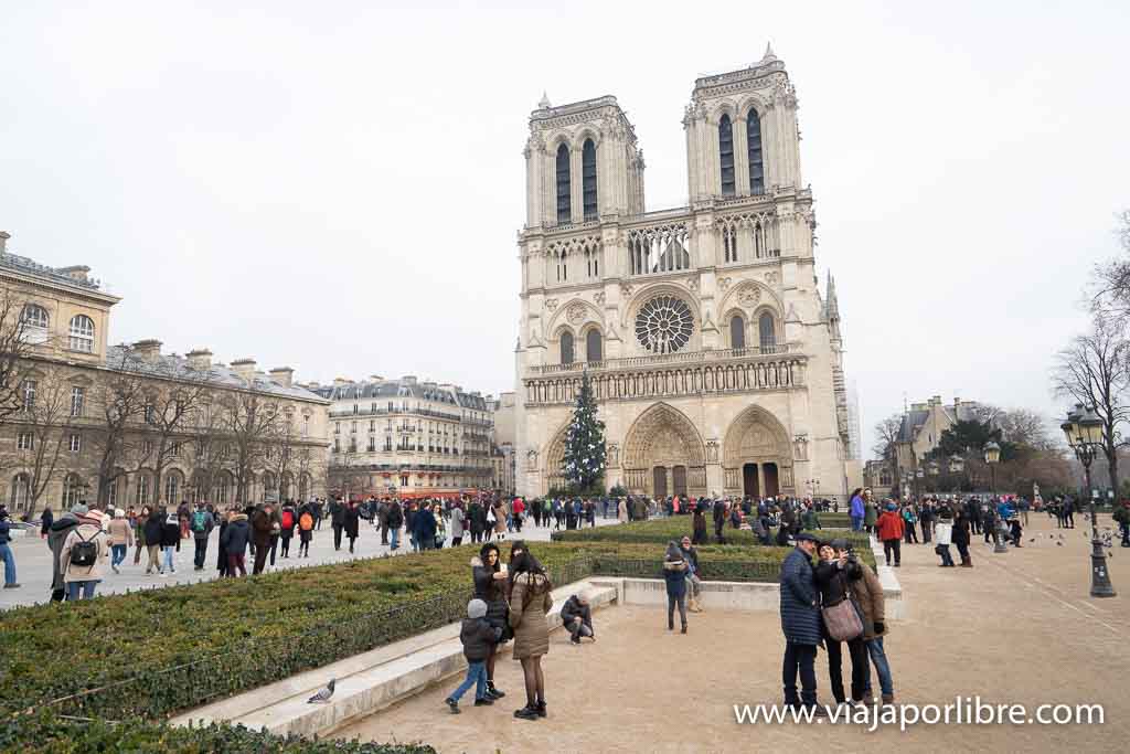 Notredame un día tranquilo