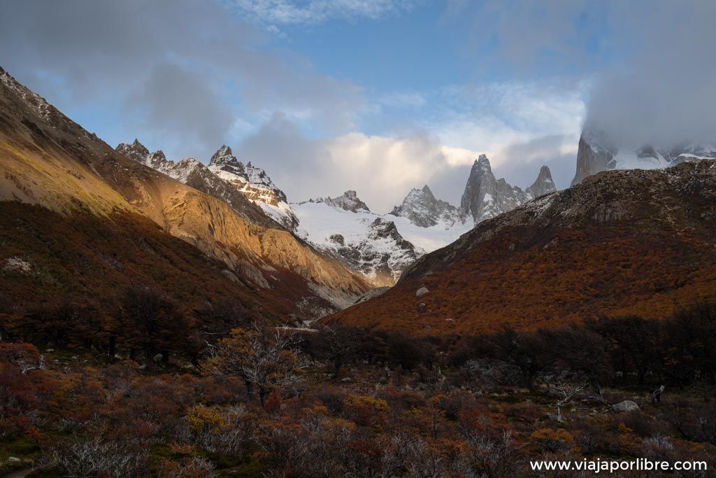 Trekking a Laguna de los tres (Fitz Roy) Trekking a Laguna de los tres (Fitz Roy)