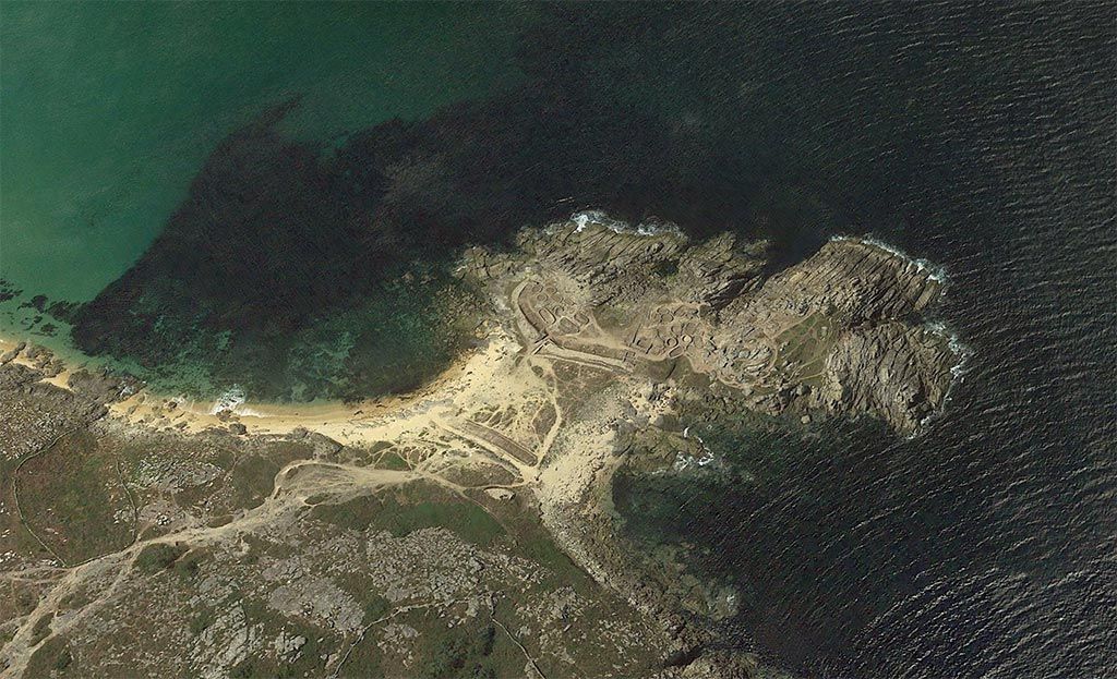 Imagen del castro vía Google Earth Imagen del castro vía Google Earth