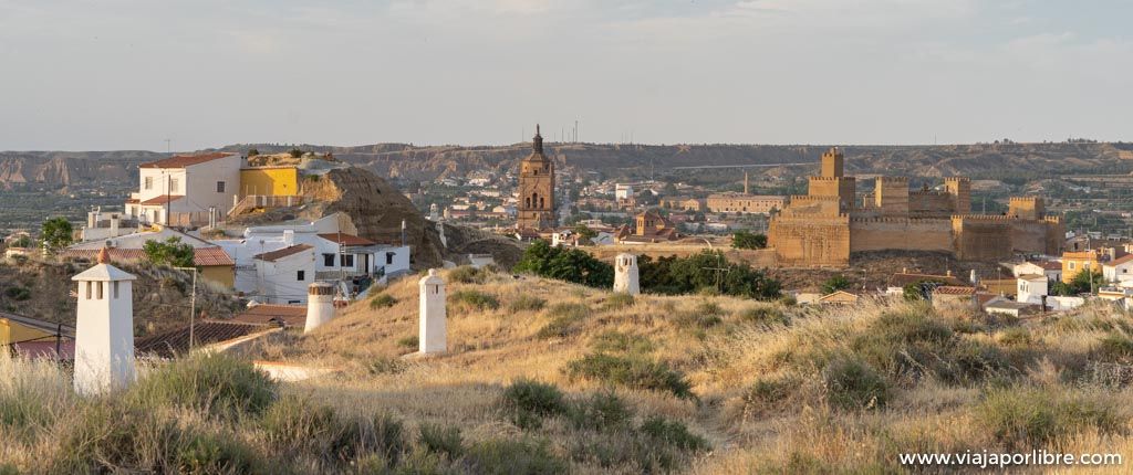 El barrio de las Cuevas de Guadix El barrio de las Cuevas de Guadix