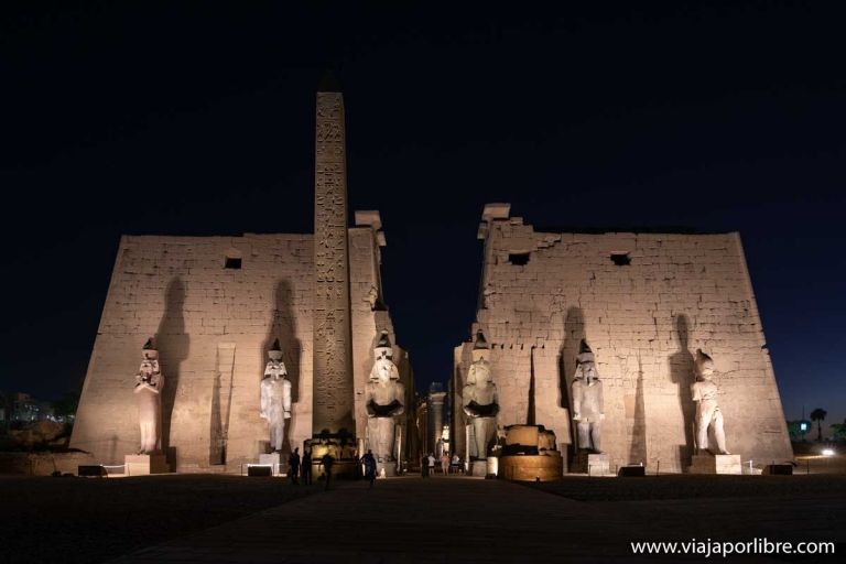 Visita de noche al templo de Luxor en Egipto
