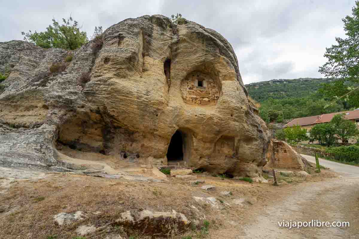 Ermita Rupestre de Arroyuelos