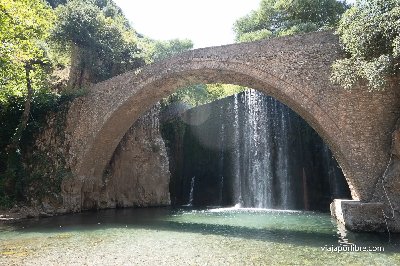 Puente de piedra de Palaiokarya