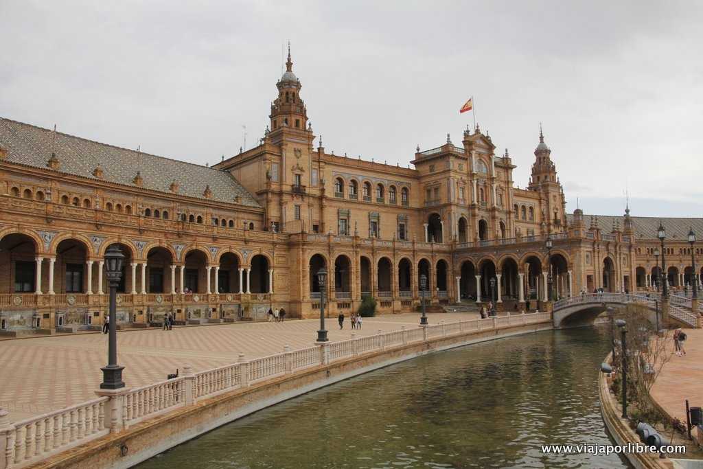 Consejos viajeros - Que ver en Sevilla en un fin de semana (Visitas obligadas) Plaza de España