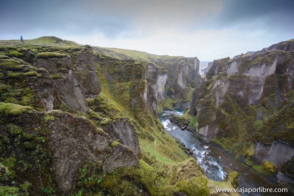 El increíble cañón de Fjaðrárgljúfur