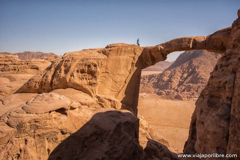Burdah Bridge, espectacular trekking en Wadi Rum