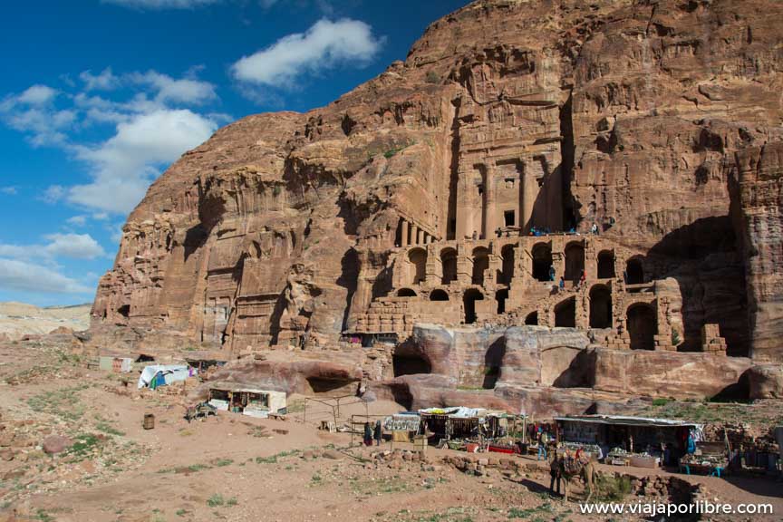 La maravillosa ruta entre Pequeña Petra y Petra