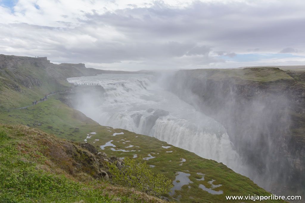 La cascada de Gullfoss en Islandia