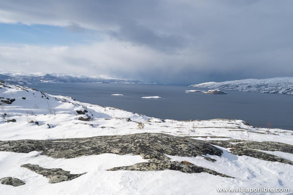 Ruta a Komsa, el mirador perfecto de Alta en Noruega