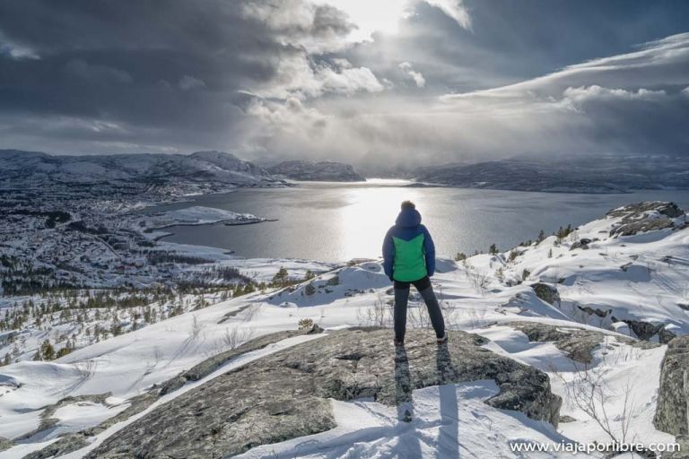 Ruta a Komsa, el mirador perfecto de Alta en Noruega