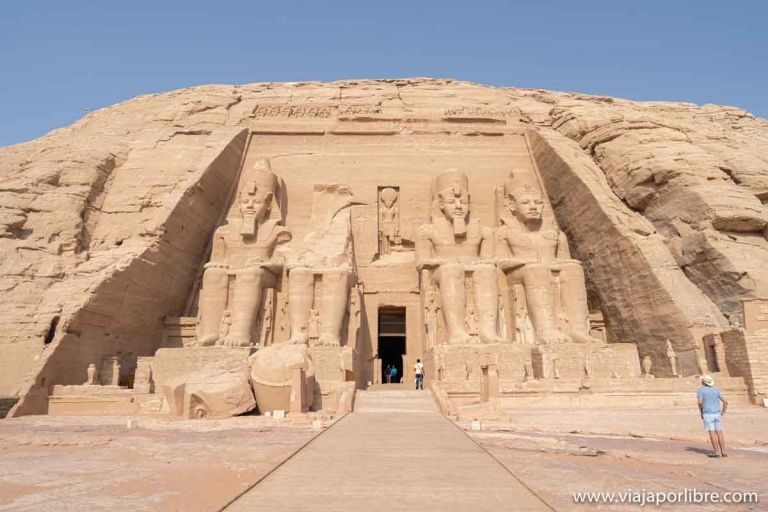 Excursión al templo de Abu Simbel en Egipto