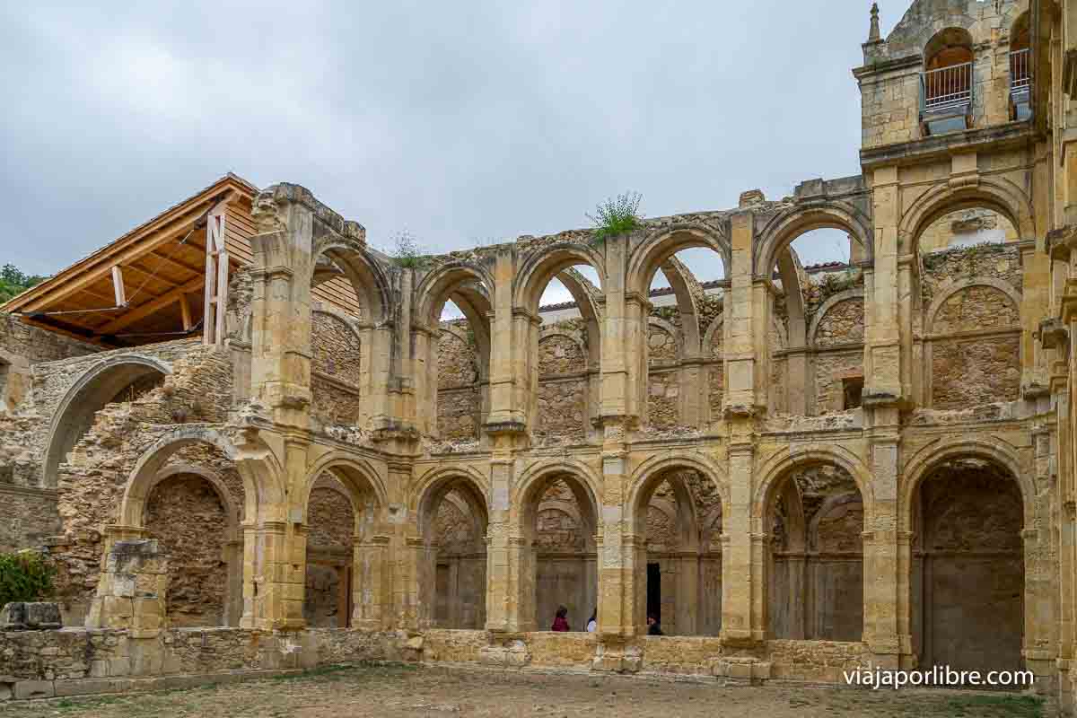 Claustro del Monasterio de Santamaria de Rioseco