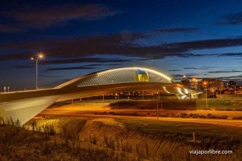 Puente de la Concordia por la noche