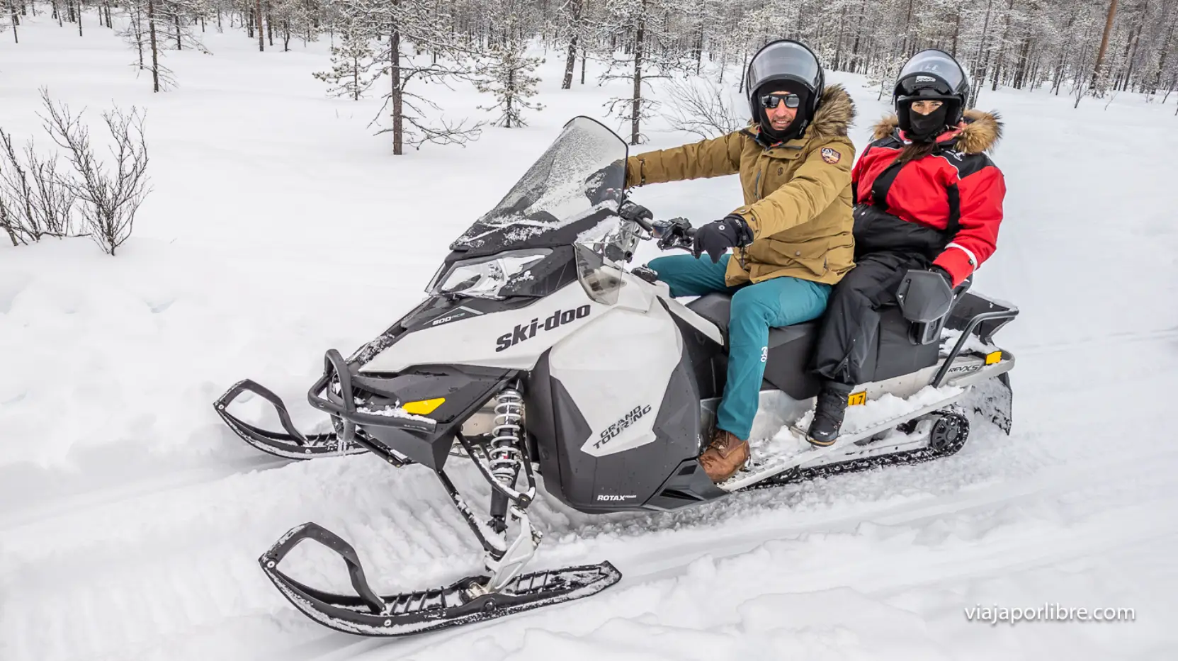 Motos de nieve en Rovaniemi