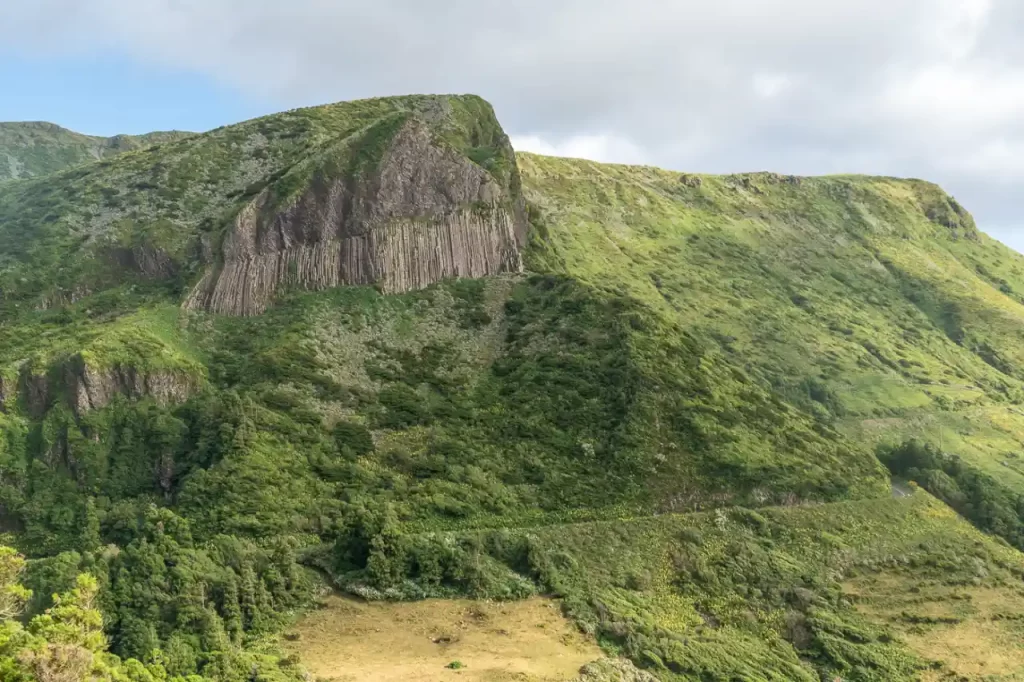 Portugal - Flores Azores en 4 días: ruta por la isla con niños y excursión a Corvo Rocha dos Bordões