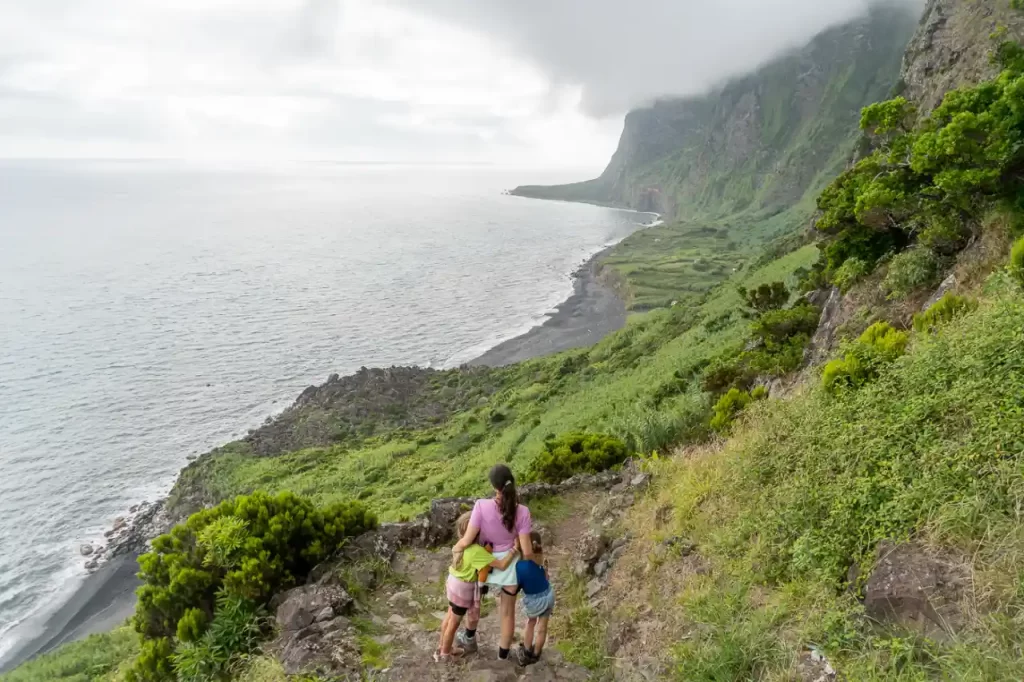 Portugal - Flores Azores en 4 días: ruta por la isla con niños y excursión a Corvo PRC04 FLO Fajã de Lopo Vaz