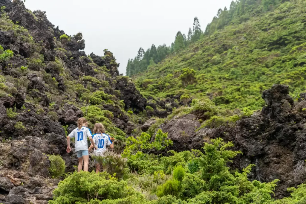 Portugal - Qué ver en Terceira: nuestra ruta por la isla de Azores con niños Ruta Misterios Negros en Terceira