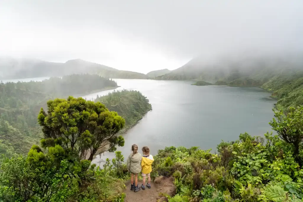 Portugal - Qué ver en São Miguel en 4 días: itinerario por la isla más completa de Azores Lagoa do Fogo