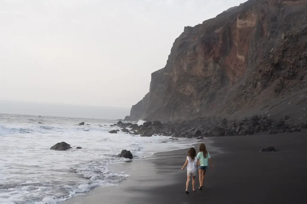 Islas Canarias - La Gomera, vacaciones sin masificación en las Canarias Playa del inglés